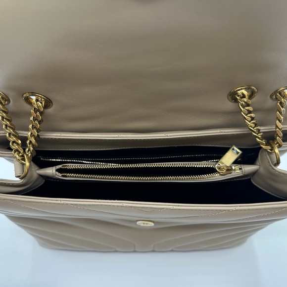 NWT and 100% AUTHENTIC SAINT LAURENT LOULOU MEDIUM BAG IN QUILTED LEATHER - Picture 7 of 13